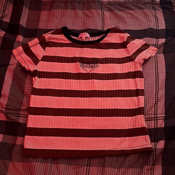 size small - Picture 1 of 3